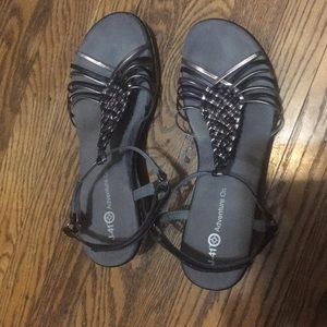 J-41 Adventure On size 9 silver sandals